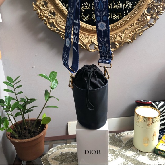 Dior pouch - Picture 8 of 11